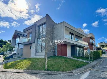 3ac27876e0e7e97ff7ca277396773a9653ef3dd4 · Casa de Alto Padrão com 5 suítes e Piscina à venda - Santo Inácio, Curitiba/PR