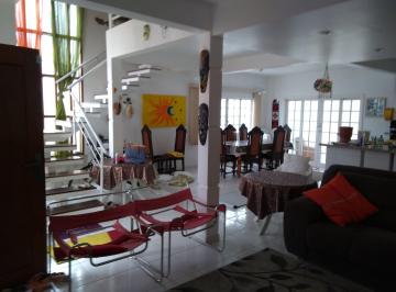 Casa · 200m² · 3 Quartos · 4 Vagas · Apartamento à venda em Morada da Praia com 200 m², 3 quartos, 4 vagas