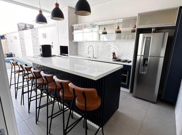 Casa · 250m² · 2 Quartos · 2 Vagas · Casa térrea com piscina a venda 250metros