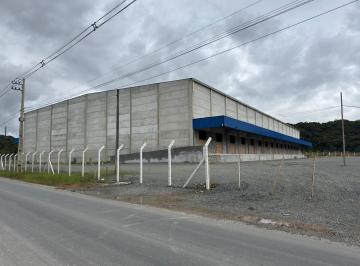Foto 01 · Galpão Industrial para Locação em Joinville-SC, Bairro Rio Bonito - 6.000m², 1 Sala, 4 Banheiros, 32