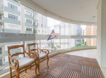 Apartamento · 124m² · 3 Quartos · 3 Vagas · Apartamento com 3 suítes 3 vagas a venda em Moema