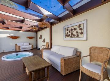 KLG2jpM82K9nSEfkRaHNOmTyxbGRSbUA50vLlxdl.jpg · Casa com piscina aquecida e spa no Ahú!