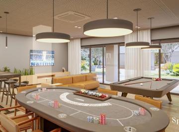 Sala de jogos · Apartamento à venda na Beira Mar de São José: 3 suítes, 4 banheiros, 2 vagas, 129,73 m² de área. Ven