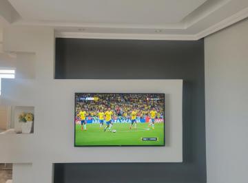 Apartamento de 2 quartos, Rio de Janeiro · Apartamento 2 quartos + Tv + fechadura digital + piscina = saia do aluguel.