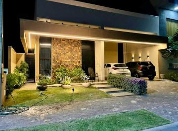 Casa · 201m² · 3 Quartos · 4 Vagas · Casa em Condomínio à venda, 3 quartos, 2 suítes, 4 vagas, Village do Lago - Três Lagoas/MS