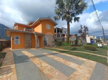 Casa · 236m² · 3 Quartos · 4 Vagas · Condomínio com 3 quartos à venda em Morada da praia - SP