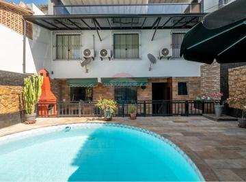 Casa · 337m² · 5 Quartos · 3 Vagas · Casa à venda em Vista Alegre. 4qts com suíte, sala de jantar e estar, area gourmet com pisicna  e ch