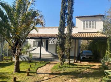 imovel_5686_68490.jpg · Linda Casa de Campo com Vista para as Montanhas  2.000m² de Puro Charme e Conforto