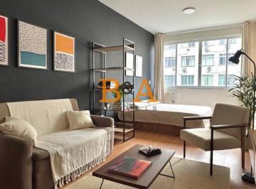 Apartamento · 35m² · 1 Quarto · B&amp;amp;A Vende Excelente oportunidade em Copacabana! Reformado e pronto para morar ou investir.