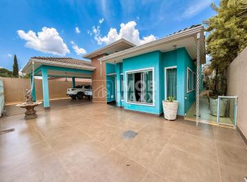 Casa · 380m² · 4 Quartos · 4 Vagas · Casa de Condomínio à Venda em Vicente Pires, 4 Suítes, 380m²
