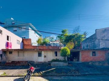 Casa · 80m² · 2 Quartos · 1 Vaga · Casa à venda no Bairro Menino Jesus - Excelente oportunidade para investir!