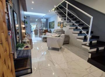 Casa · 156m² · 3 Quartos · 2 Vagas · Sobrado Fino Acabamento com 3 suítes e 2 vagas de garagem, aceita permuta !