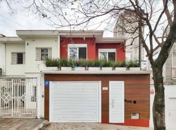 Casa · 237m² · 3 Quartos · 2 Vagas · Casa Reformada com Suíte Máster e Espaço Gourmet Vila Mariana