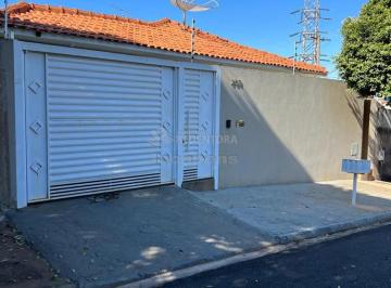 Casa · 151m² · 2 Quartos · 2 Vagas · Casa Padrão em São José do Rio Preto