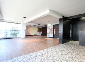 Apartamento · 193m² · 3 Quartos · 4 Vagas · Único no bairro, mobiliado e decorado pronto para morar. Ar-condicionado