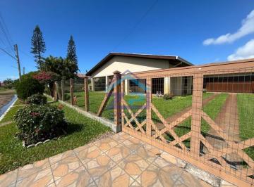 Casa à venda a 300 metros do mar - 05 dormitórios - 398m² - Praia Paraiso · Casa à venda no bairro Paraíso em Torres/RS