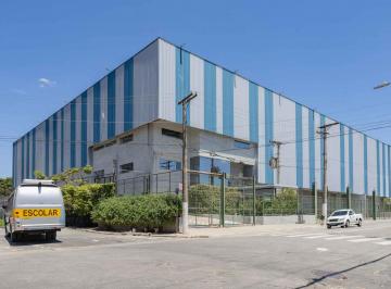 Comercial · 7000m² · 32 Vagas · Galpão na Avenida Onófrio Milano, N. 352 • 7000 m²