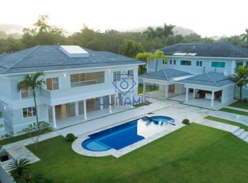 Casa · 750m² · 5 Quartos · 12 Vagas · Casa com píer à venda na Marina Guarujá em condomínio de altíssimo padrão