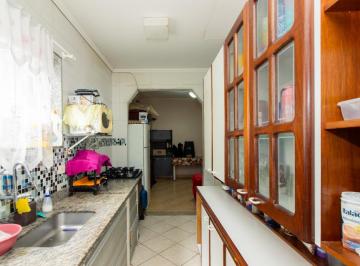 832d4ff5-acb8-4d2d-85e1-ed71d1847125 · Excelente casa para venda em Vila Prado com 4 quartos, 222m²