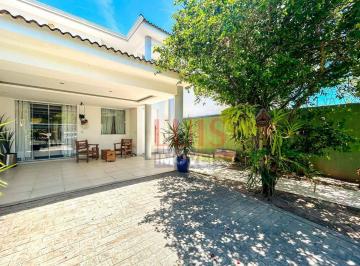 19850a9238b2df51731f355d711baf43c398bbd7 · Casa com 5 dormitórios à venda, 250 m² por R$ 2.300.000 - Camboinhas - Niterói/RJ- CA8715