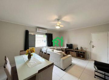 Sala · Apartamento à beira mar com 2 quartos (1 suíte), 1 vaga à venda em Jardim Astúrias, Guarujá