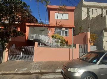 Casa · 212m² · 2 Quartos · 2 Vagas · Sobrado com 2 quartos à venda em Km 18 - SP