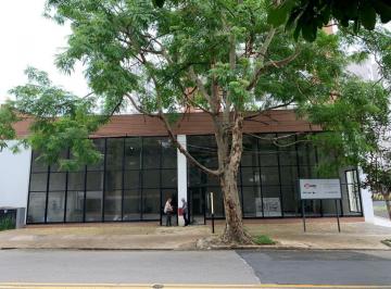 Comercial · 470m² · 2 Quartos · 4 Vagas · Loja na Avenida Lins de Vasconcelos, N. 2950 - Lojas 1 e 2 • 470 m²