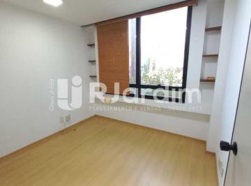 Comercial · 32m² · Sala Comercial 32 m² na Barra da Tijuca RJ