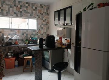 Casa de 3 quartos, Vitória da Conquista · Casa em área comercial.  terreno de 392m²