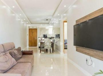 Apartamento · 67m² · 2 Quartos · 1 Vaga · Apartamento 2 dormitórios com vaga de garagem coberta no bairro Cristal.