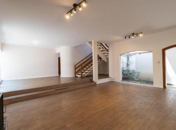 47fb02fc-7ede-46b0-ba83-141096157d82 · Deslumbrante casa para venda em Santo Amaro com 4 quartos, sendo 1 suíte, 250m²