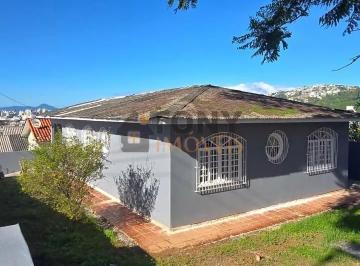 Casa · 108m² · 3 Quartos · 3 Vagas · Casa à venda de 3 dormitórios sendo 1 suíte averbada localizada no bairro Jarim Cidade - São José -