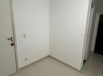 Apartamento de 2 quartos, Camaçari · 2 quartos em Abrantes