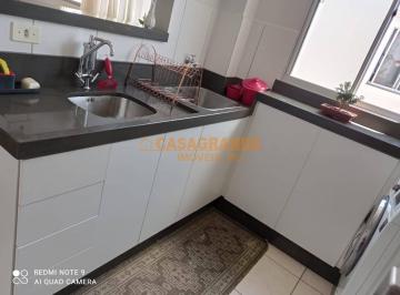 Apartamento · 42m² · 2 Quartos · 2 Vagas · Apartamento de 42 m² à Venda no Parque Jaguaripe - Jacareí/SP