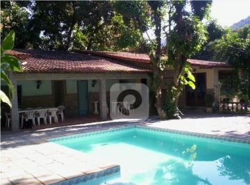 Casa de 5 quartos, Rio de Janeiro · Taquara 3 Casas área útil 727m² Terreno 3380m² sendo 24m Frente Estuda Permuta à Venda