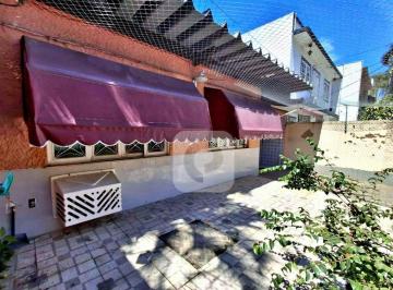 Casa · 115m² · 2 Quartos · 3 Vagas · Casa Ampla à Venda na Taquara – 2 Quartos, 115m² e Vaga Privativa