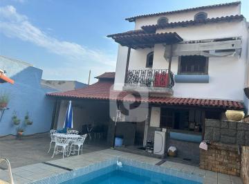 Casa · 324m² · 3 Quartos · 3 Vagas · Casa 324m² Condomínio Fechado 3 Quartos 1 Suíte Piscina Churrasqueira a Venda
