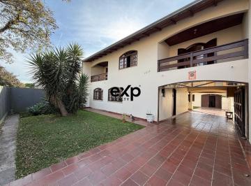 Casa · 250m² · 3 Quartos · 3 Vagas · Sobrado com amplo terreno à venda no Aristocrata em São José dos Pinhais