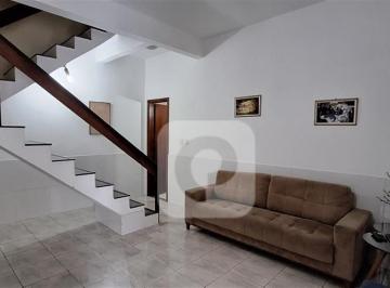 Casa · 180m² · 3 Quartos · 1 Vaga · Excelente casa de vila com vaga! Entrar e morar! Oportunidade!