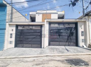 8f6ed7cb45dd91e89e2d8c315baf693200314b72 · Sobrado a venda com 3 suítes e 2 vagas de garagem.