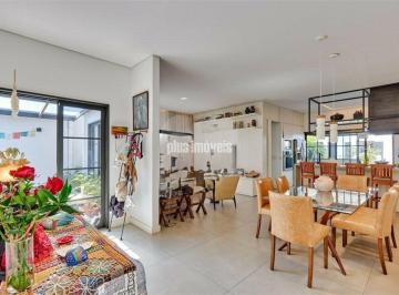 Casa · 140m² · 3 Quartos · 3 Vagas · Sobrado com 3 quartos sendo 1 suite à venda em Alto da boa vista