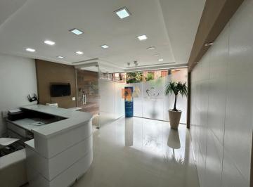 Foto 01 · Locação de Sala Comercial no Centro de Nova Friburgo-RJ: Espaço Profissional de Qualidade!