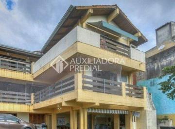Casa · 430m² · 6 Quartos · 3 Vagas · Casa 430m² no Cristal com 6 dormitórios e vista para o Guaíba