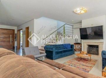 753387_ir0y7z_75338768f18318b94f6.jpg · Casa 600m² no Petrópolis com 4 dormitórios sendo 1 suíte e 2 vagas