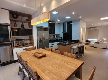Casa de 4 quartos, São Sebastião · Casa  venda 200 metros do mar 