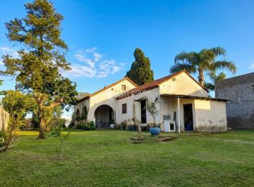 Casa · 77m² · 3 Quartos · 5 Vagas · Casa Vila São Geraldo no bairro Barnabé estilo sítio com 3 quartos