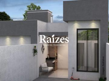 Casa · 83m² · 3 Quartos · 2 Vagas · Casa com 3/4 sendo 1 suite no Novo Mundo