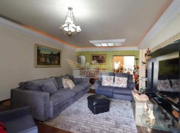 Casa · 235m² · 3 Quartos · 5 Vagas · Sobrado com 3 Quartos para Alugar, 235m² - Vila Sacadura Cabral em Santo André/SP.