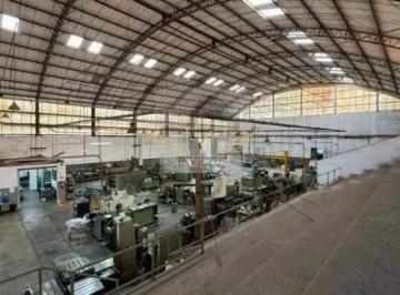 Comercial · 4552m² · Galpão Industrial para Comprar, 4.552m² - Tecelão, Ribeirão Pires/SP. 