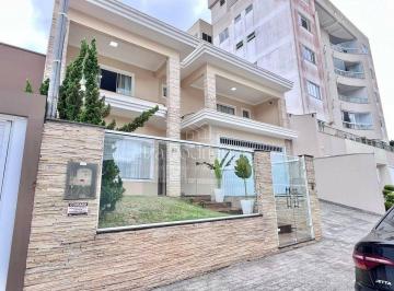 Casa · 240m² · 3 Quartos · 2 Vagas · Casa a venda no bairro Ressacada